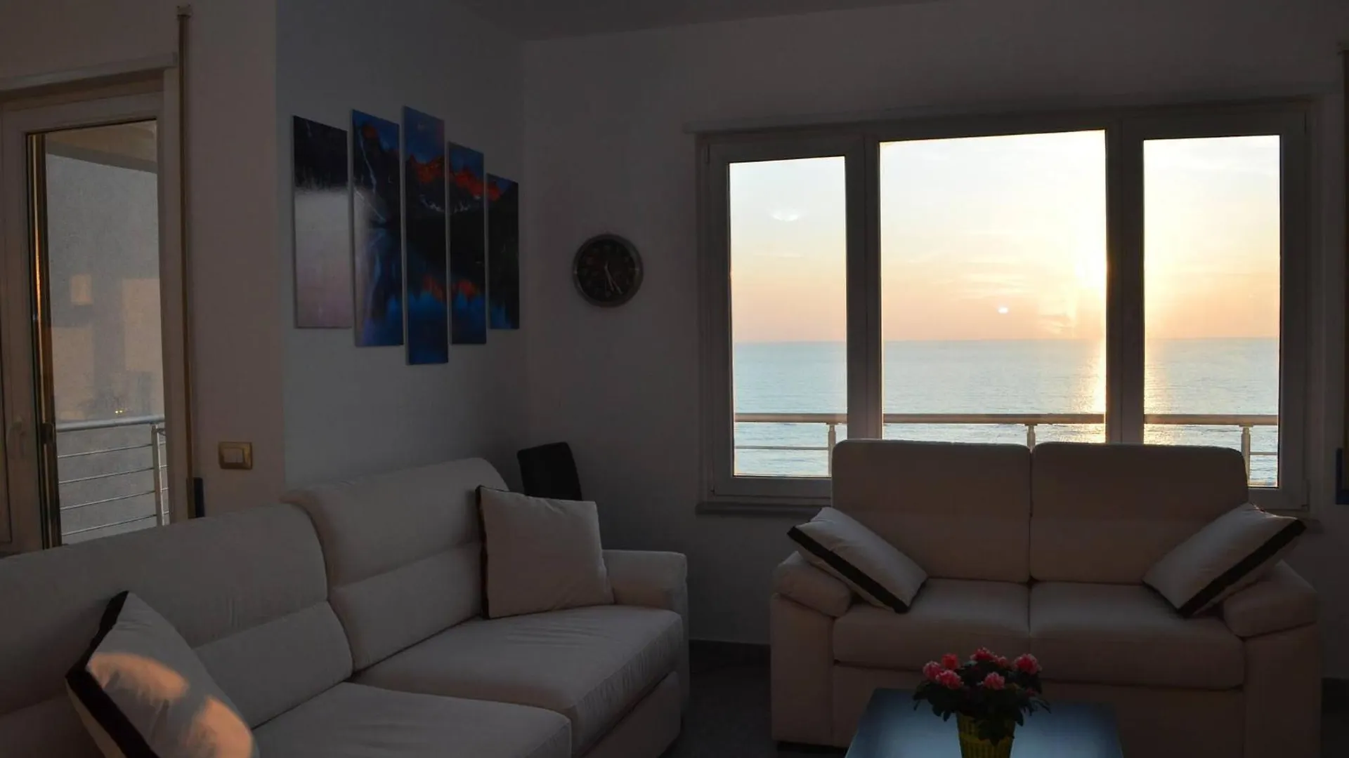 Home Sweet Home By The Sea - 060 Durrës